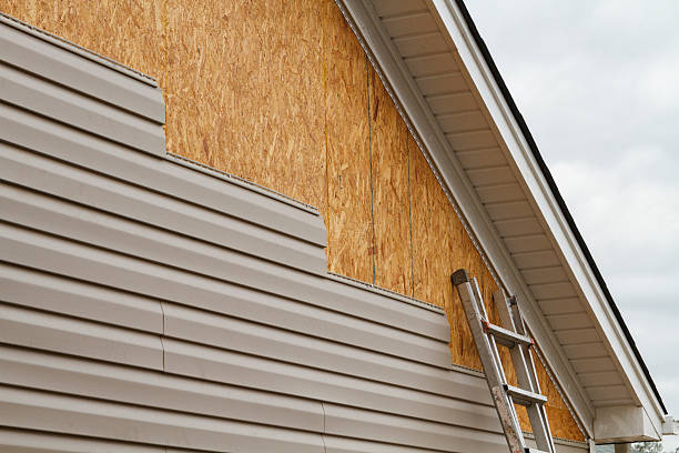 Professional Siding Repair technician working in Everett, MA